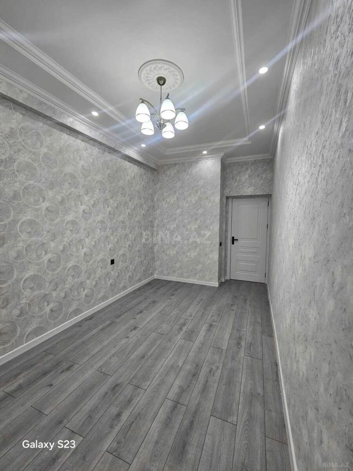 Satılır 2 otaqlı mənzil 58 m²