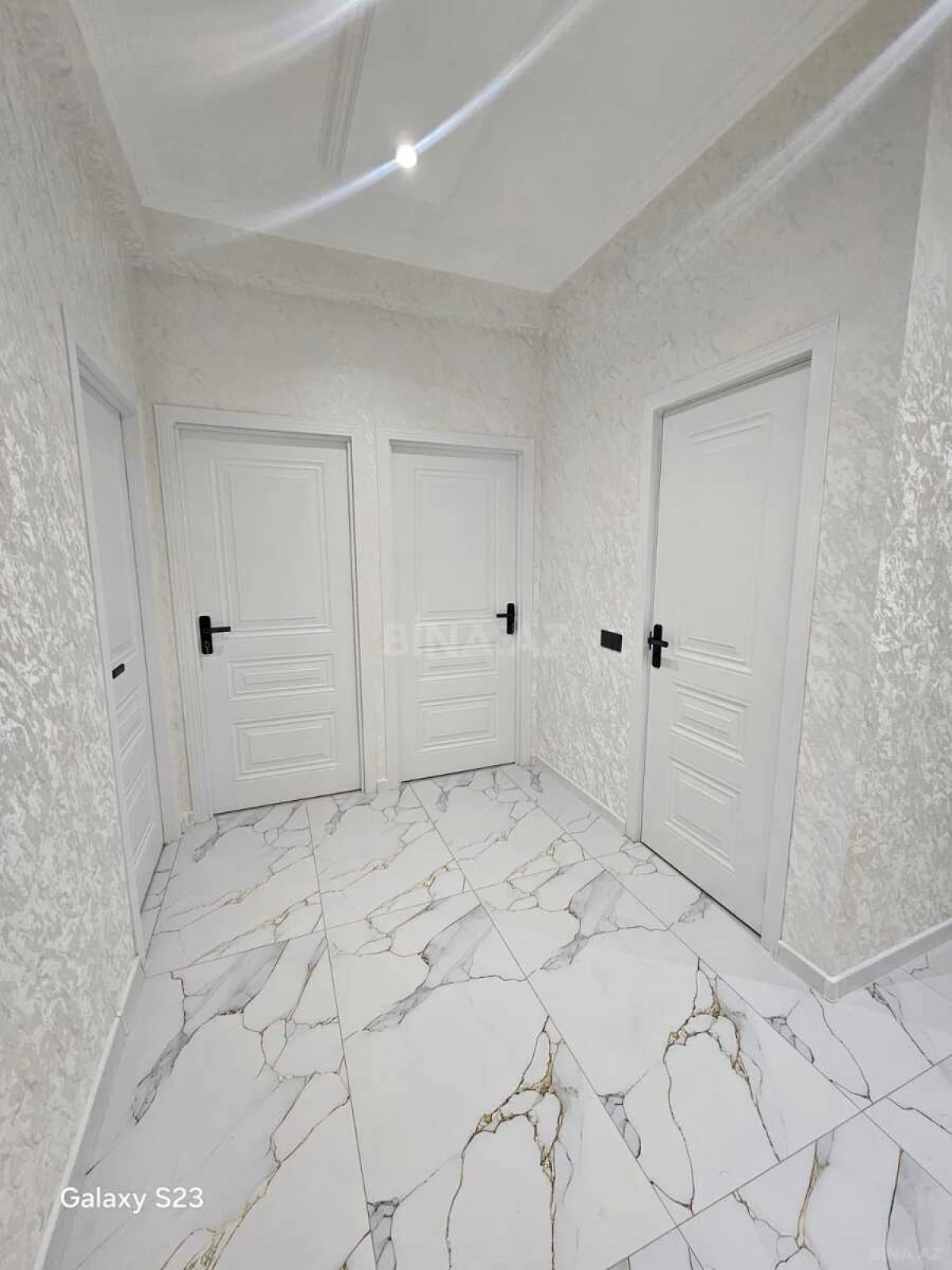 Satılır 2 otaqlı mənzil 58 m²