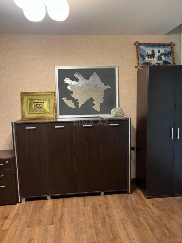 Satılır obyekt 200 m²