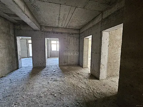 Satılır 3 otaqlı mənzil 157.1 m²