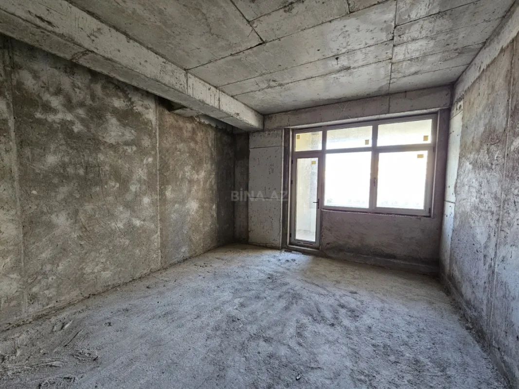 Satılır 3 otaqlı mənzil 157.1 m²