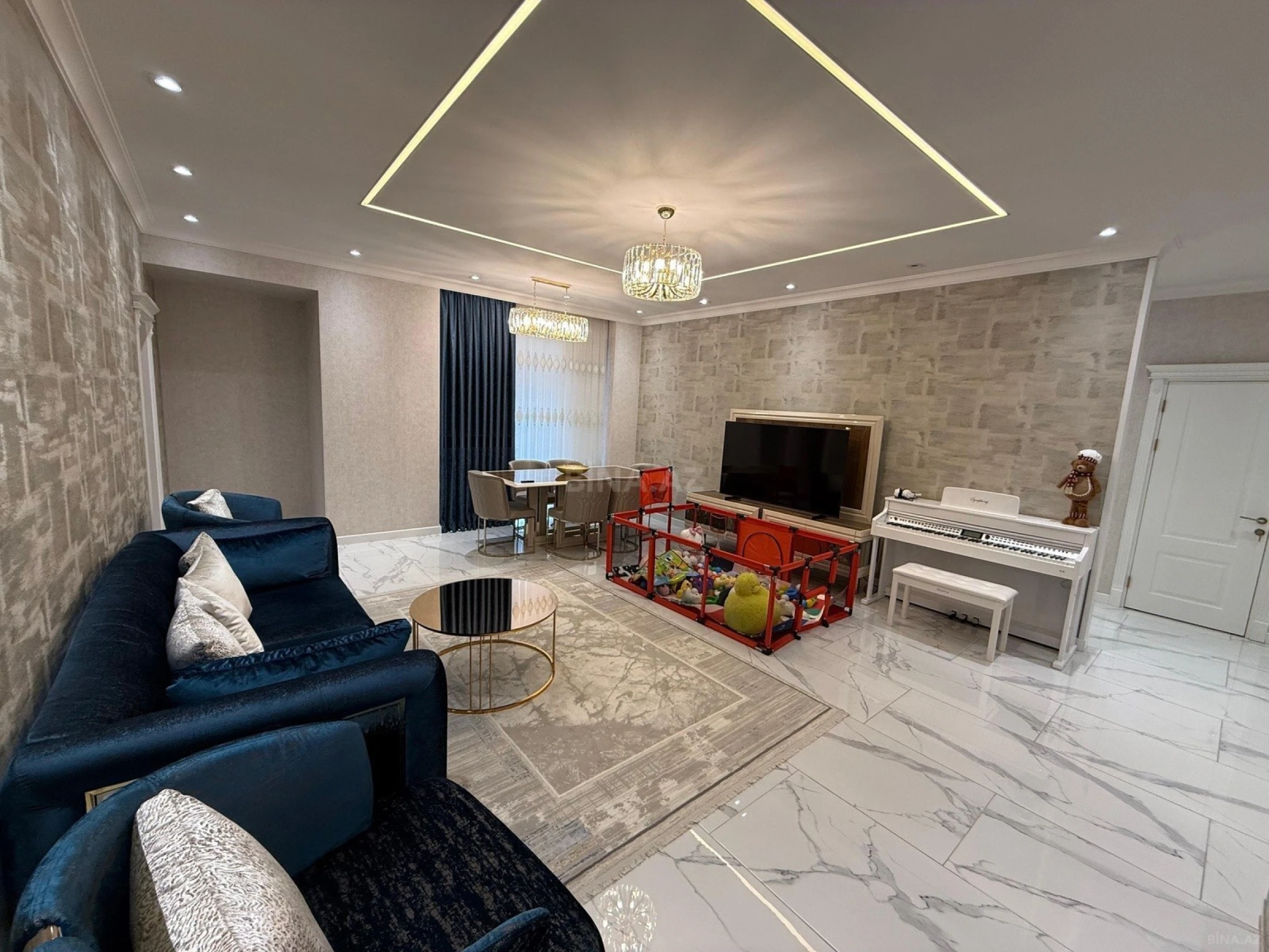 Satılır 3 otaqlı mənzil 148 m²