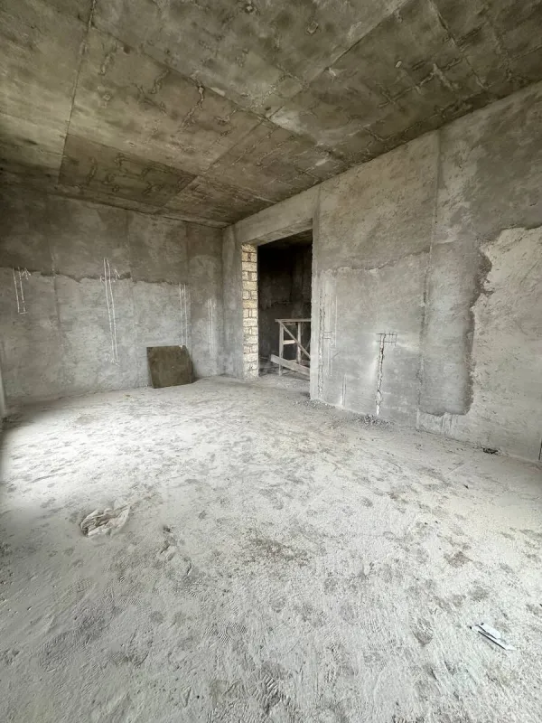 Satılır 5 otaqlı həyət evi 350 m²