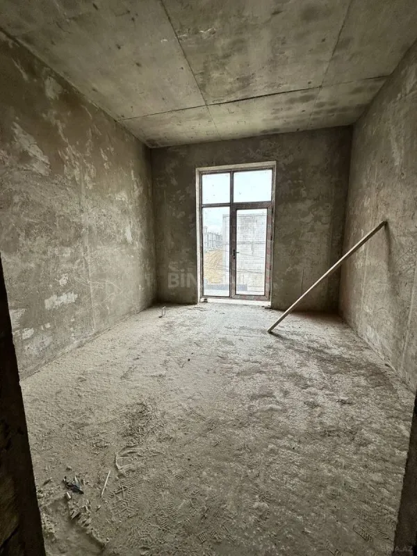 Satılır 5 otaqlı həyət evi 350 m²