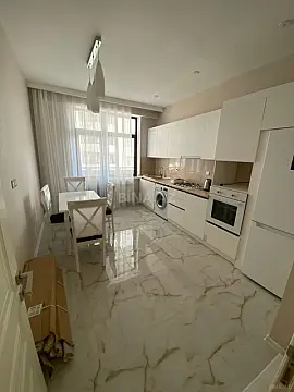 Kirayə verilir 2 otaqlı mənzil 100 m²