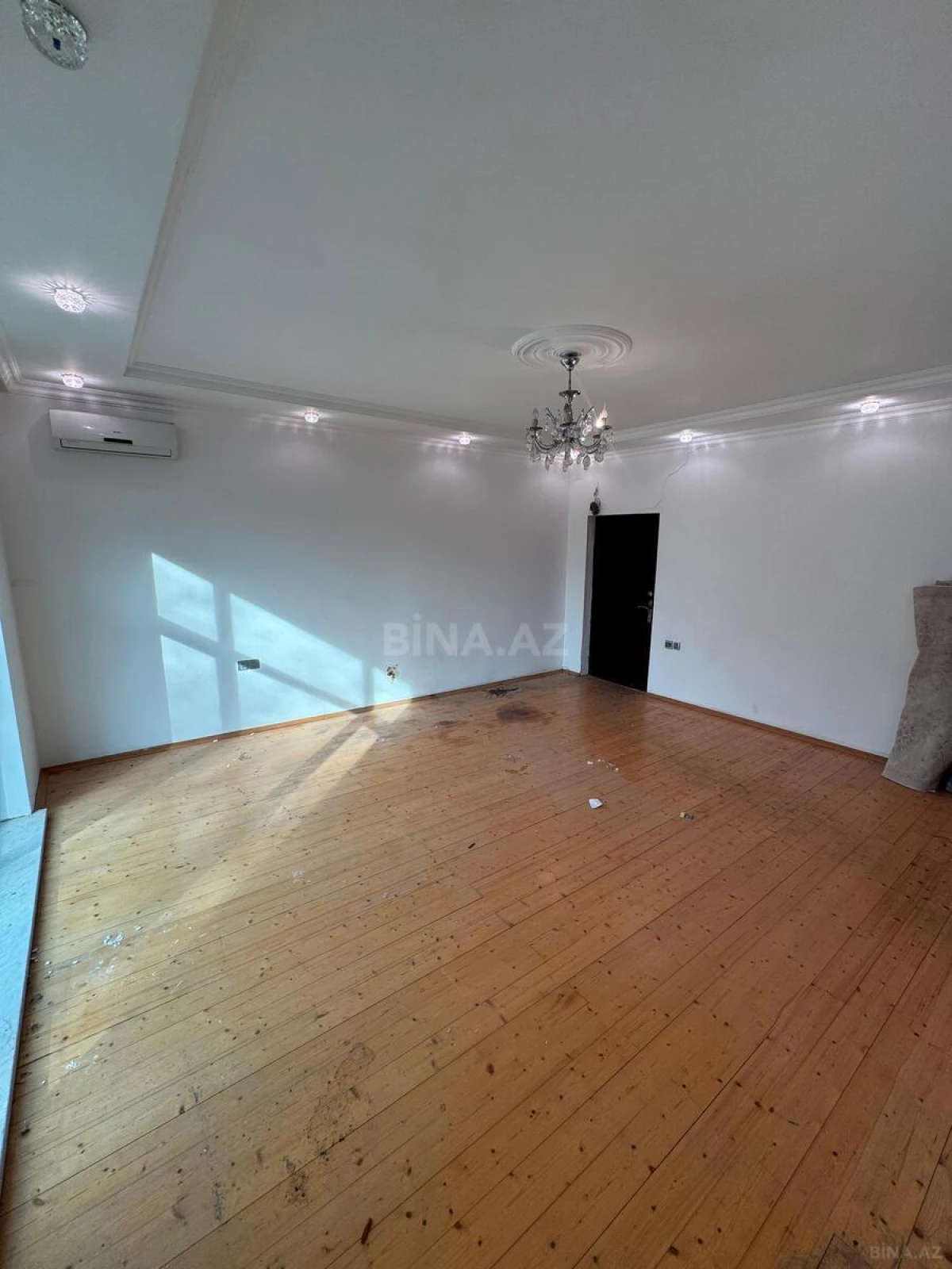 Kirayə verilir obyekt 300 m²