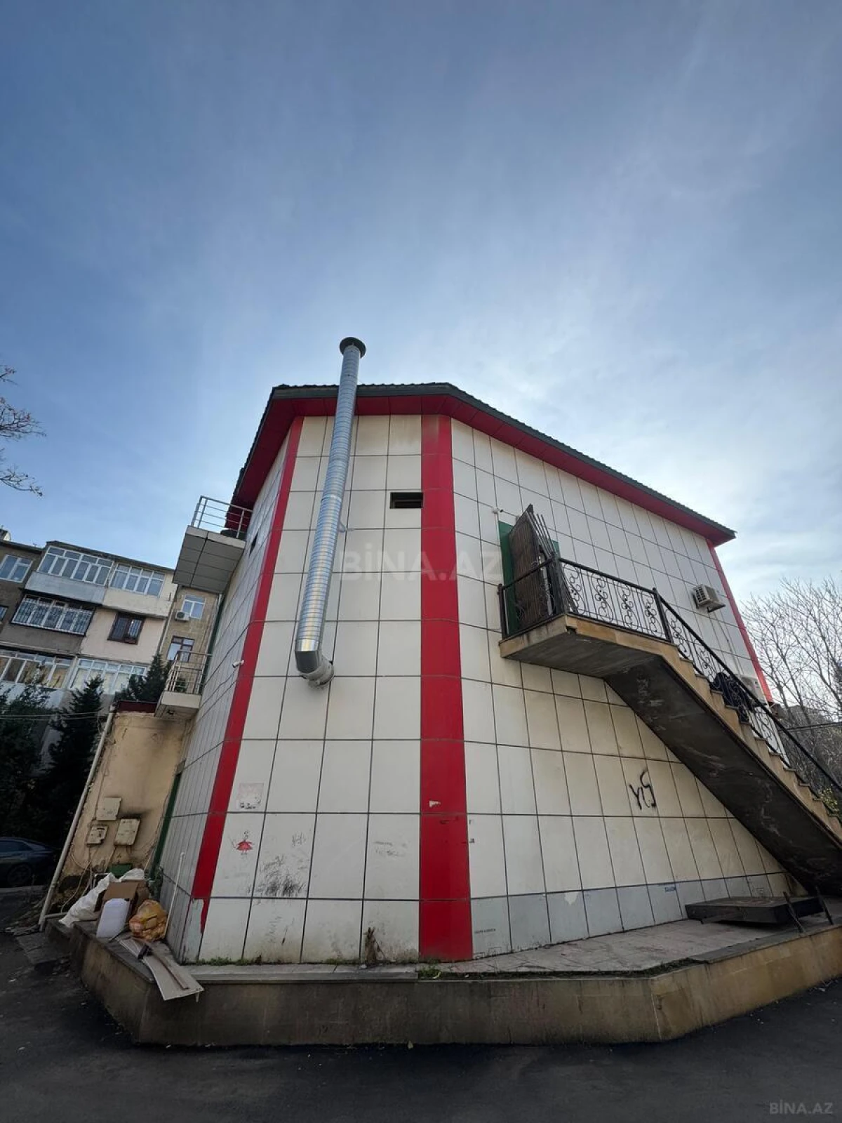 Kirayə verilir obyekt 300 m²