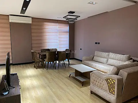 Kirayə verilir 2 otaqlı mənzil 100 m²