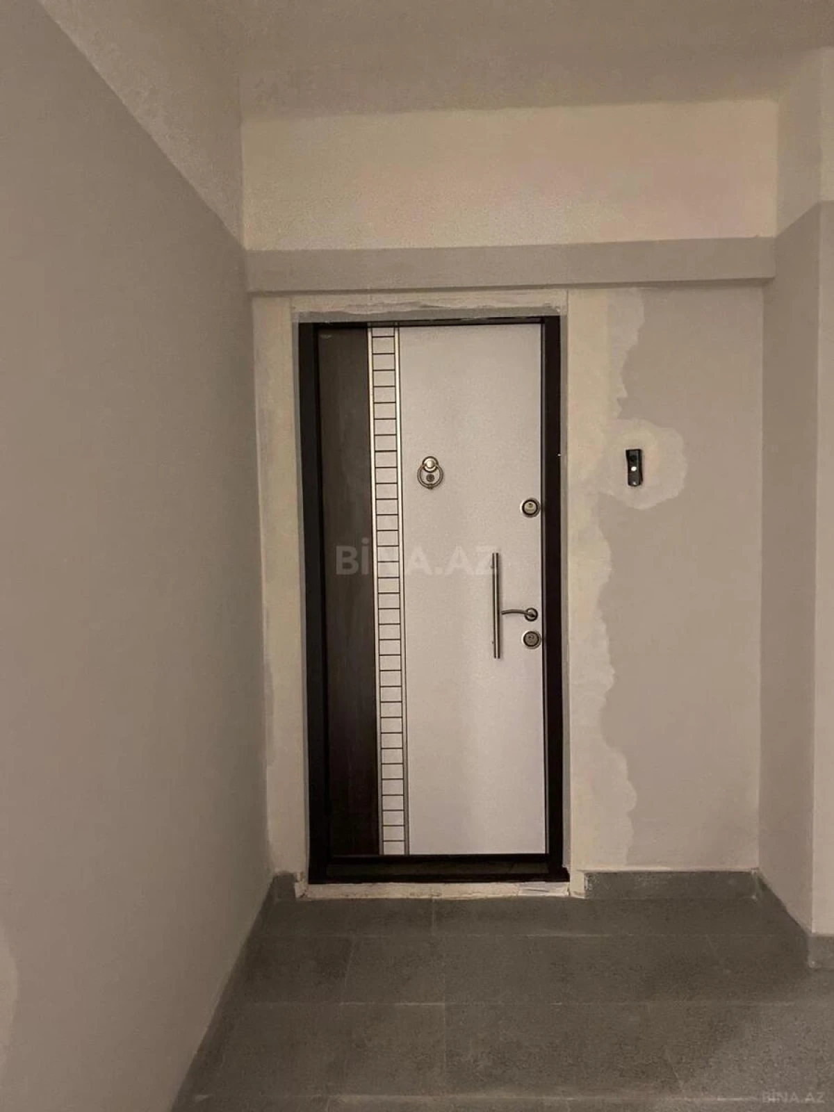 Kirayə verilir 2 otaqlı mənzil 100 m²