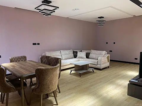 Kirayə verilir 2 otaqlı mənzil 100 m² — Bakı 2 otaq 100.00 m²