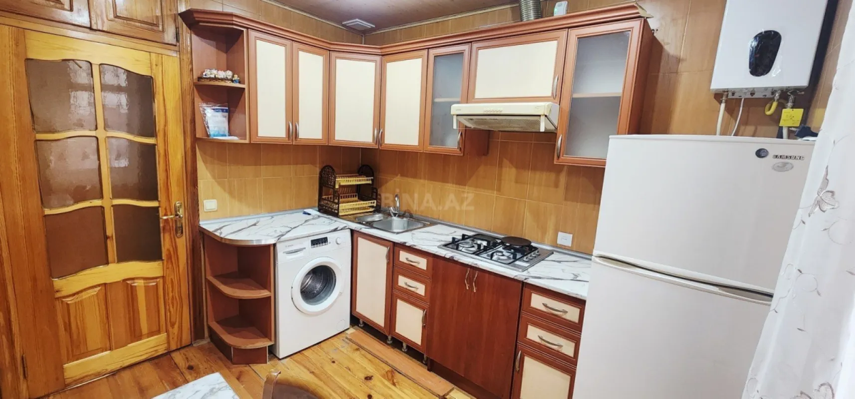 Satılır 4 otaqlı mənzil 85 m²