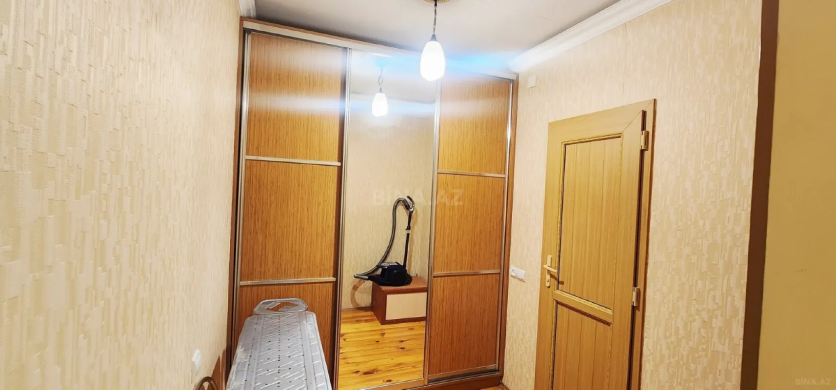 Satılır 4 otaqlı mənzil 85 m²