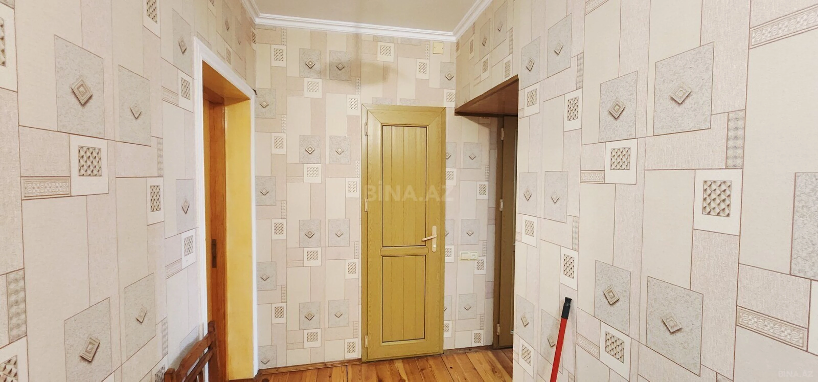 Satılır 4 otaqlı mənzil 85 m²