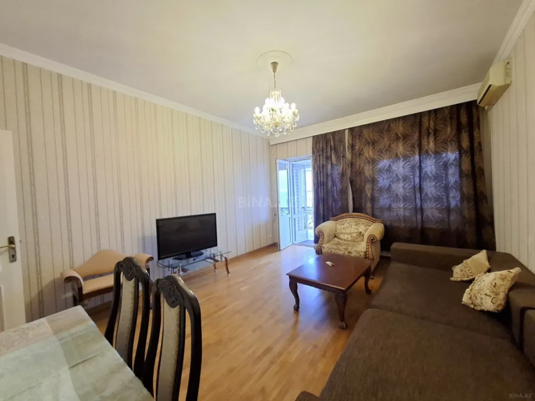 Kirayə verilir 2 otaqlı mənzil 85 m²
