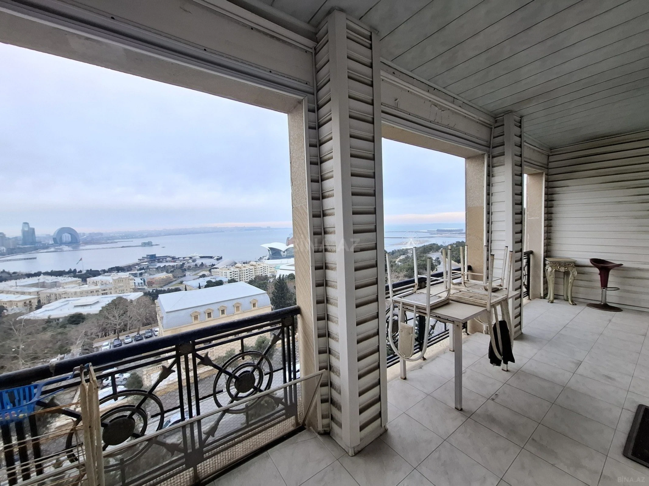 Kirayə verilir 2 otaqlı mənzil 85 m²