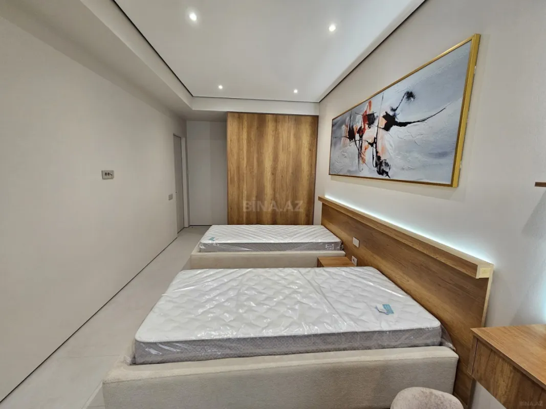 Satılır 3 otaqlı mənzil 108 m²