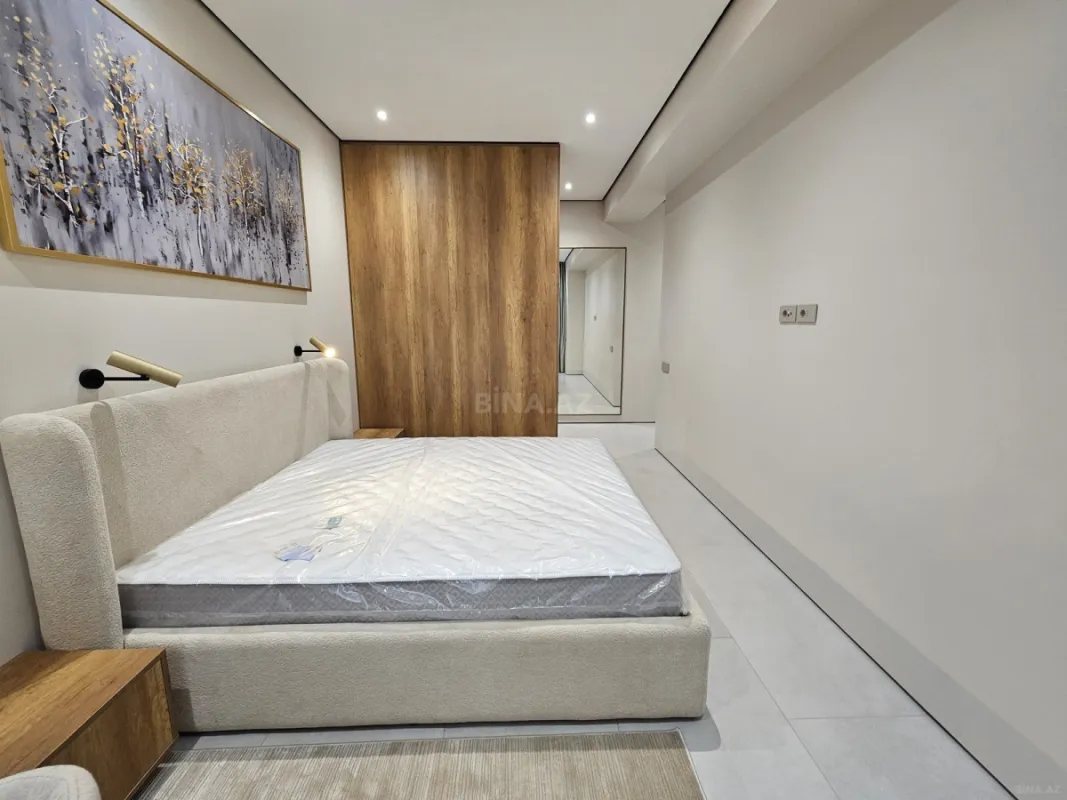 Satılır 3 otaqlı mənzil 108 m²