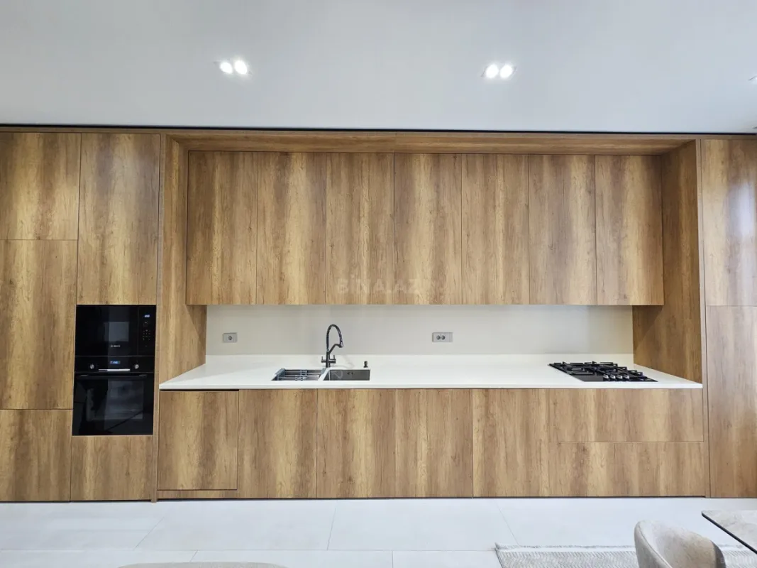 Satılır 3 otaqlı mənzil 108 m²