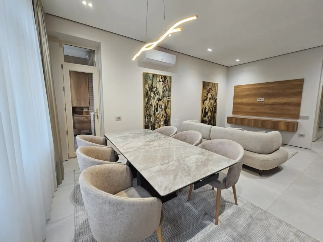Satılır 3 otaqlı mənzil 108 m²