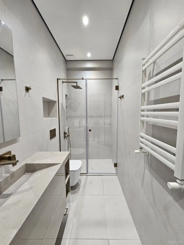 Satılır 3 otaqlı mənzil 108 m²