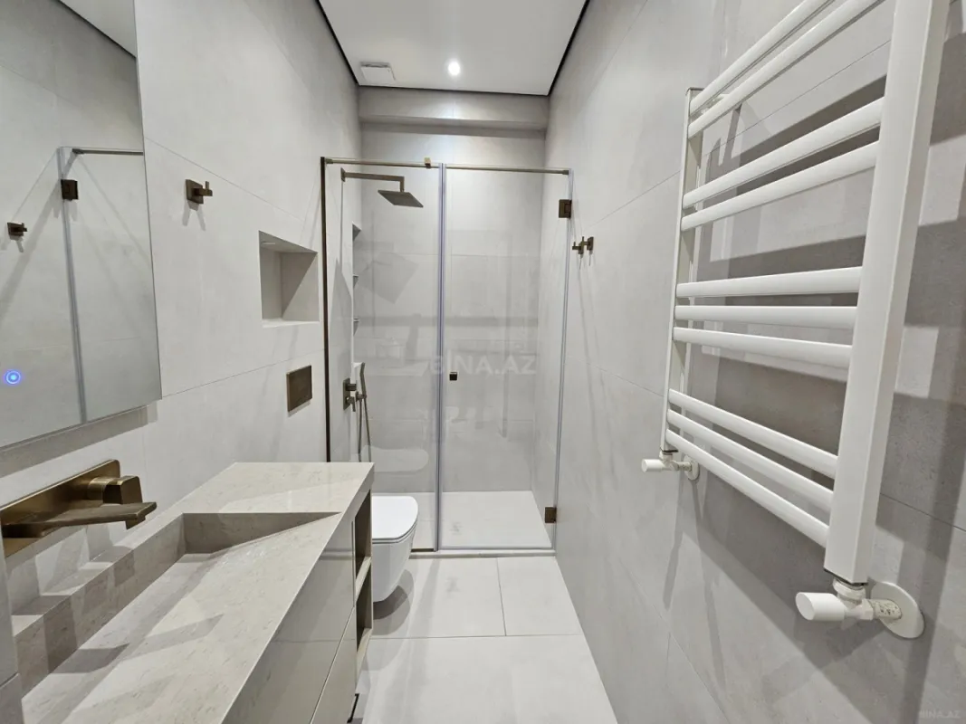 Satılır 3 otaqlı mənzil 108 m²