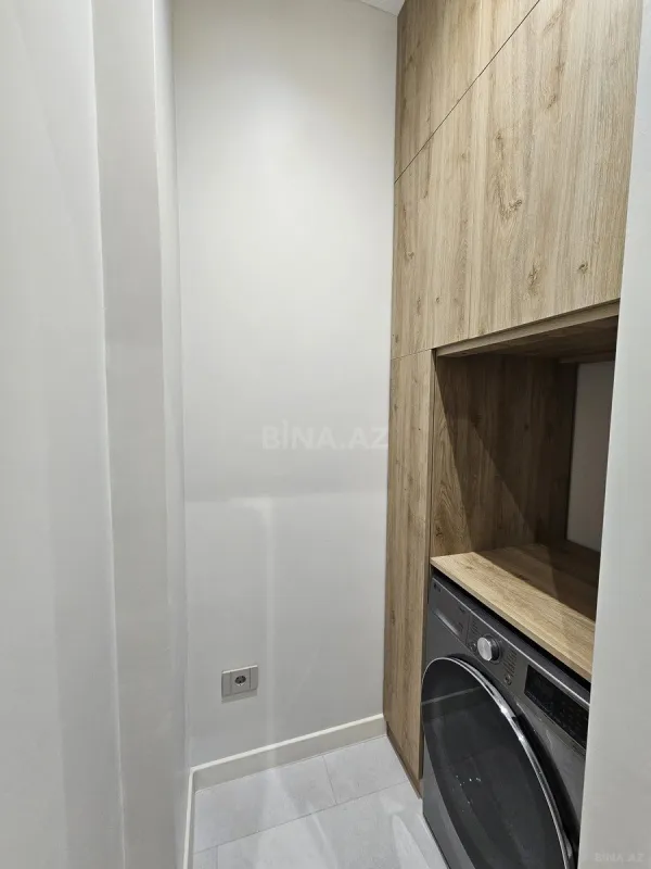 Satılır 3 otaqlı mənzil 108 m²