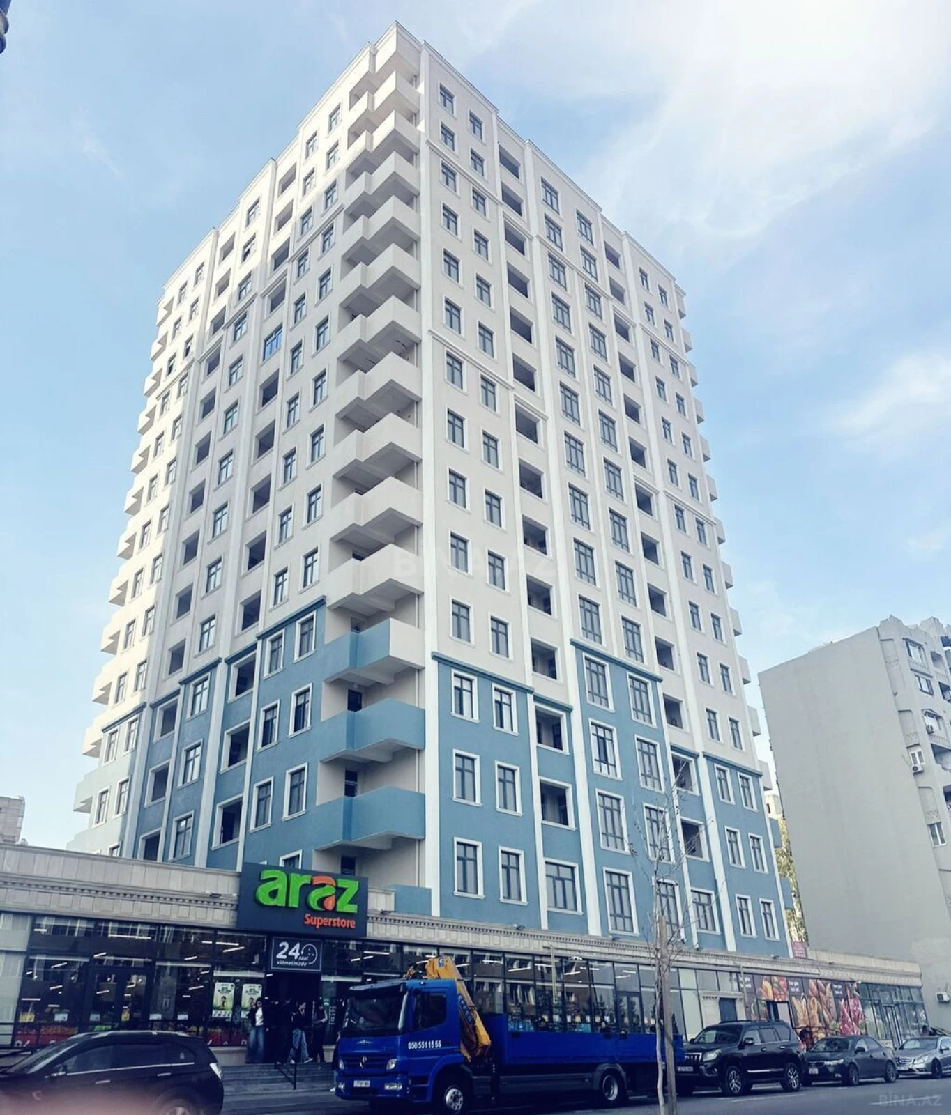 Satılır 2 otaqlı mənzil 105 m²
