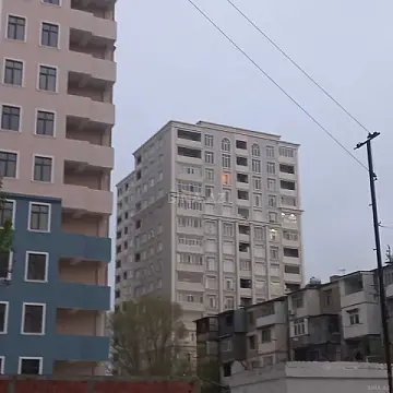 Satılır 2 otaqlı mənzil 105 m²