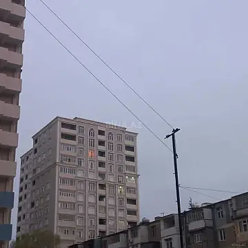Satılır 2 otaqlı mənzil 105 m²