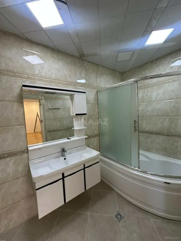 Satılır 3 otaqlı mənzil 102 m²