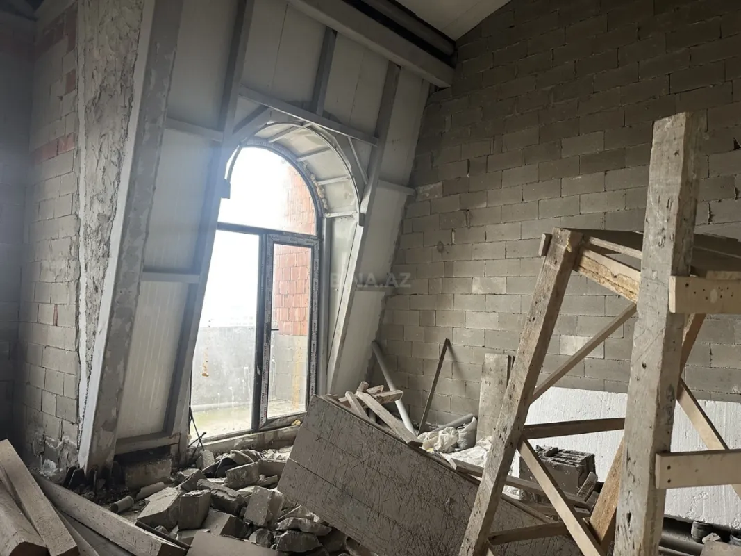 Satılır 2 otaqlı mənzil 87.5 m²