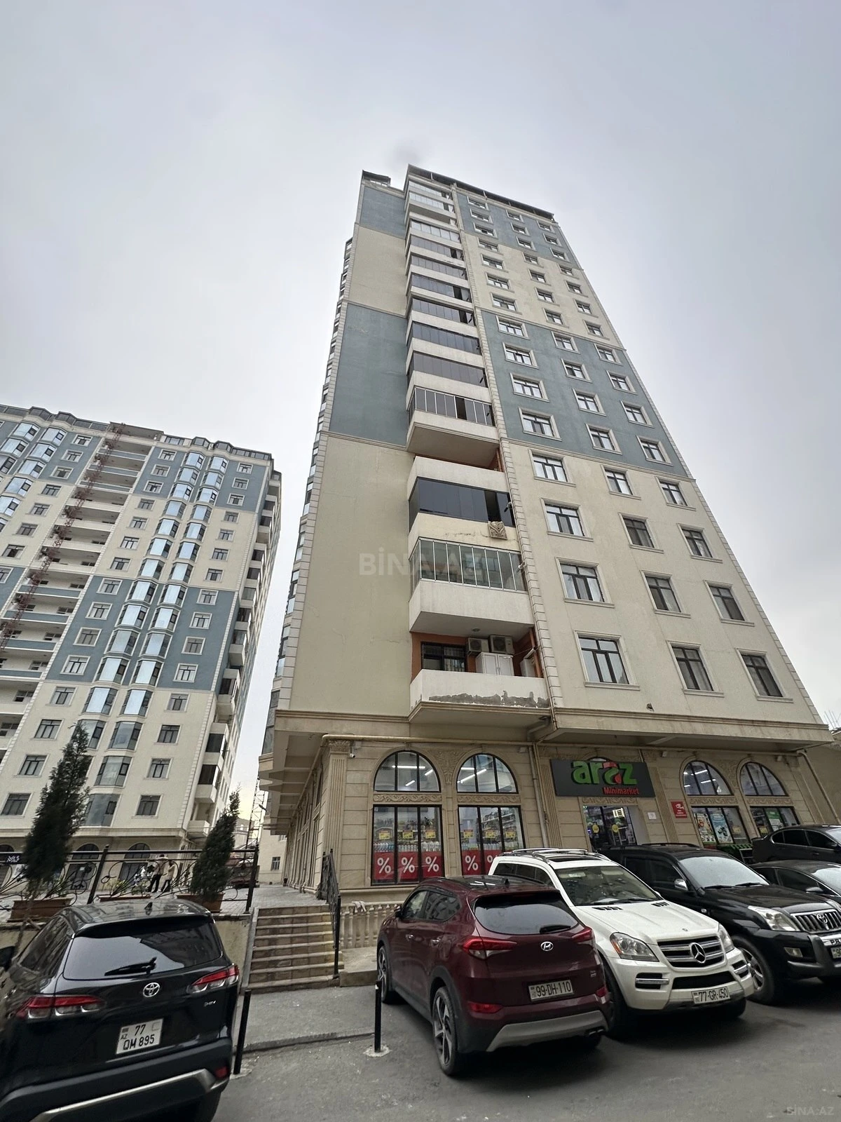 Satılır 2 otaqlı mənzil 87.5 m²