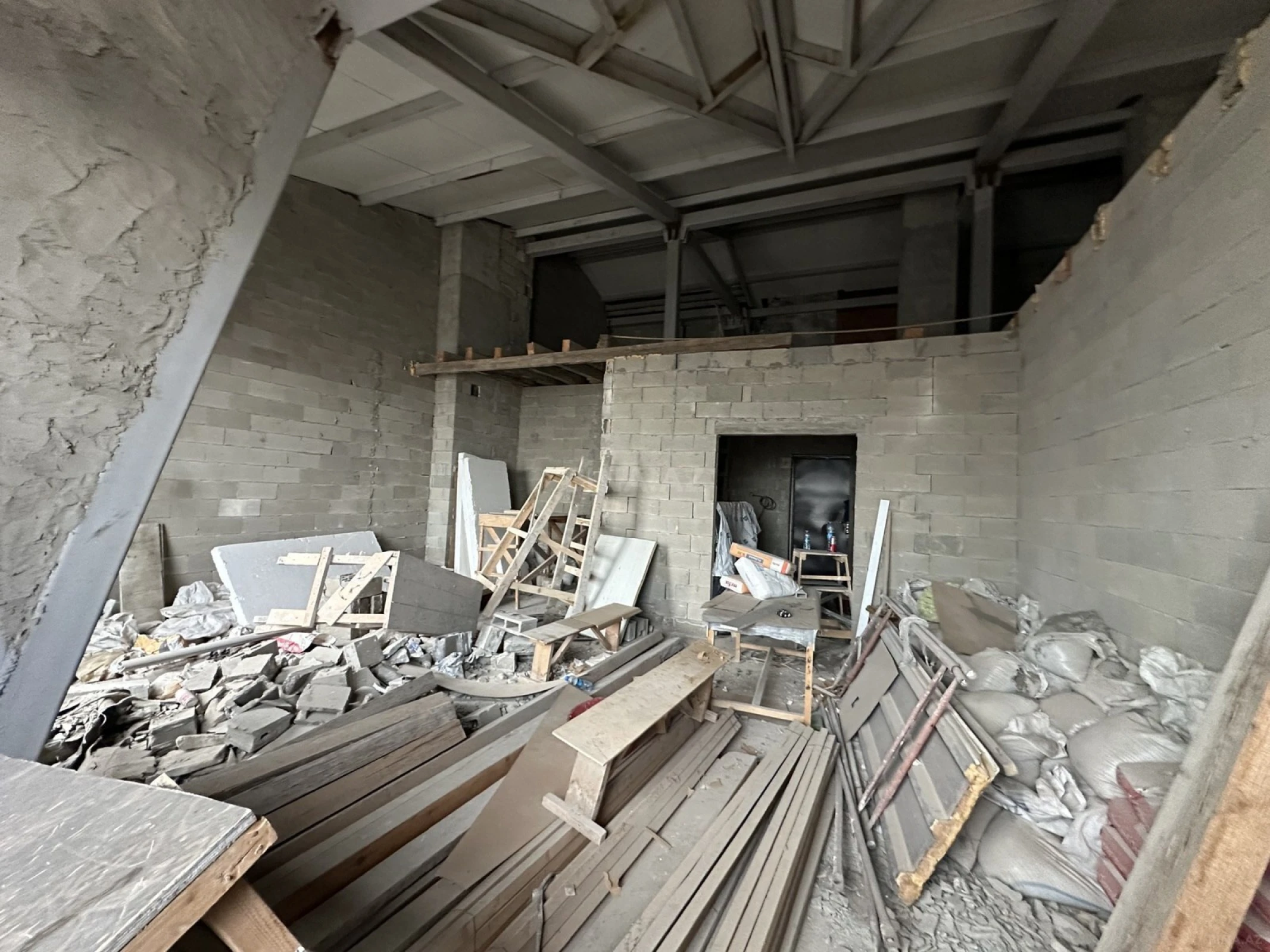 Satılır 2 otaqlı mənzil 87.5 m²