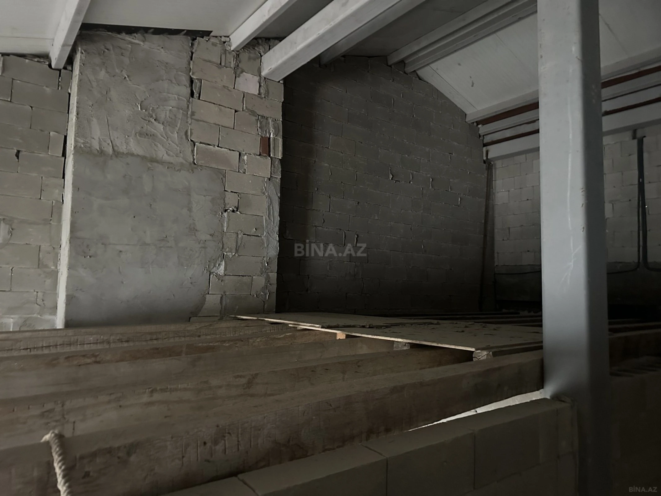 Satılır 2 otaqlı mənzil 87.5 m²