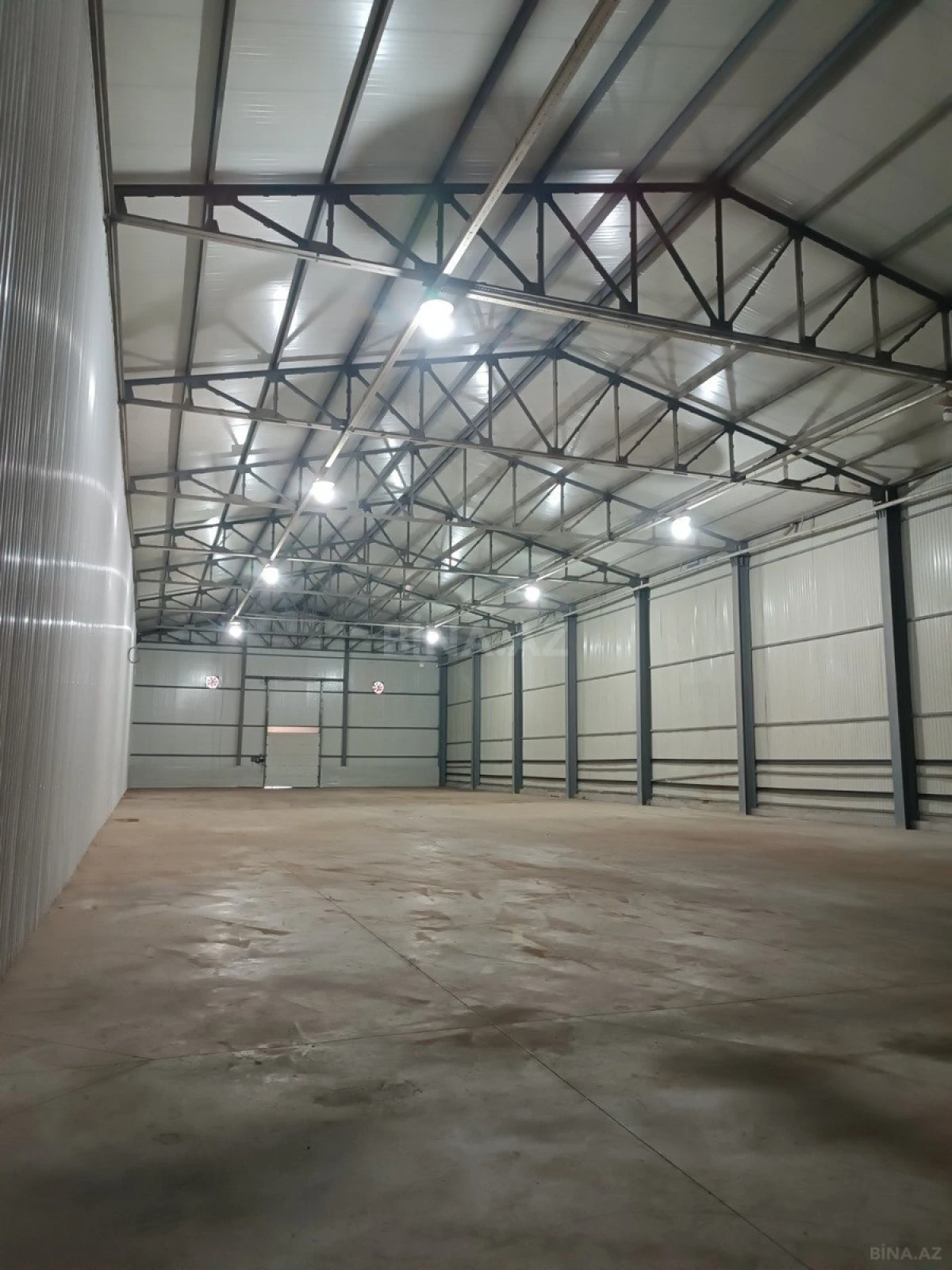 Kirayə verilir obyekt 450 m²