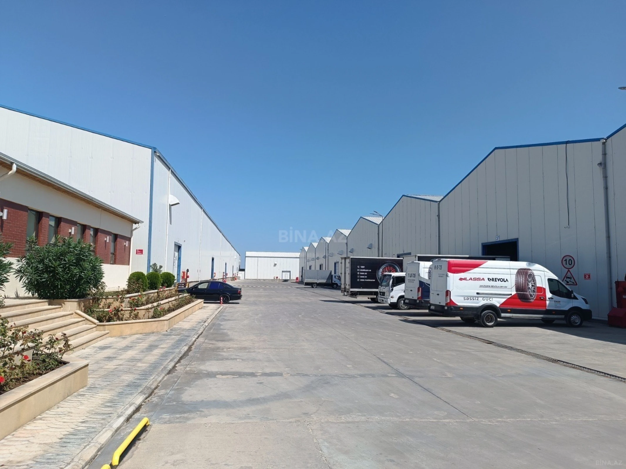 Kirayə verilir obyekt 450 m²