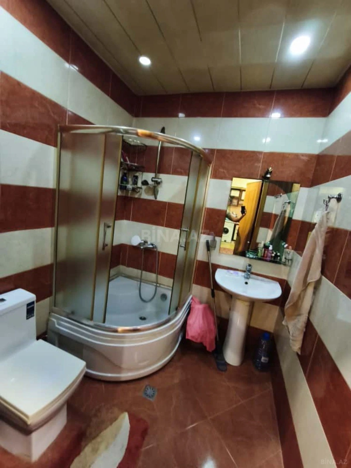 Satılır 2 otaqlı mənzil 68 m²