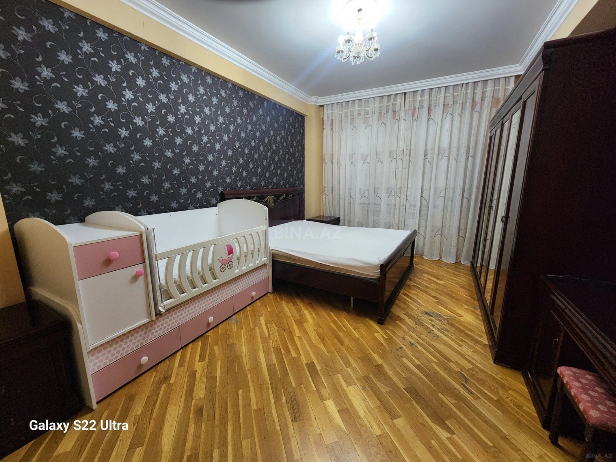 Kirayə verilir 2 otaqlı mənzil 91 m²