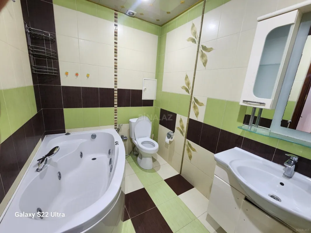 Kirayə verilir 2 otaqlı mənzil 91 m²