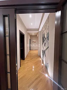Kirayə verilir 2 otaqlı mənzil 105 m²