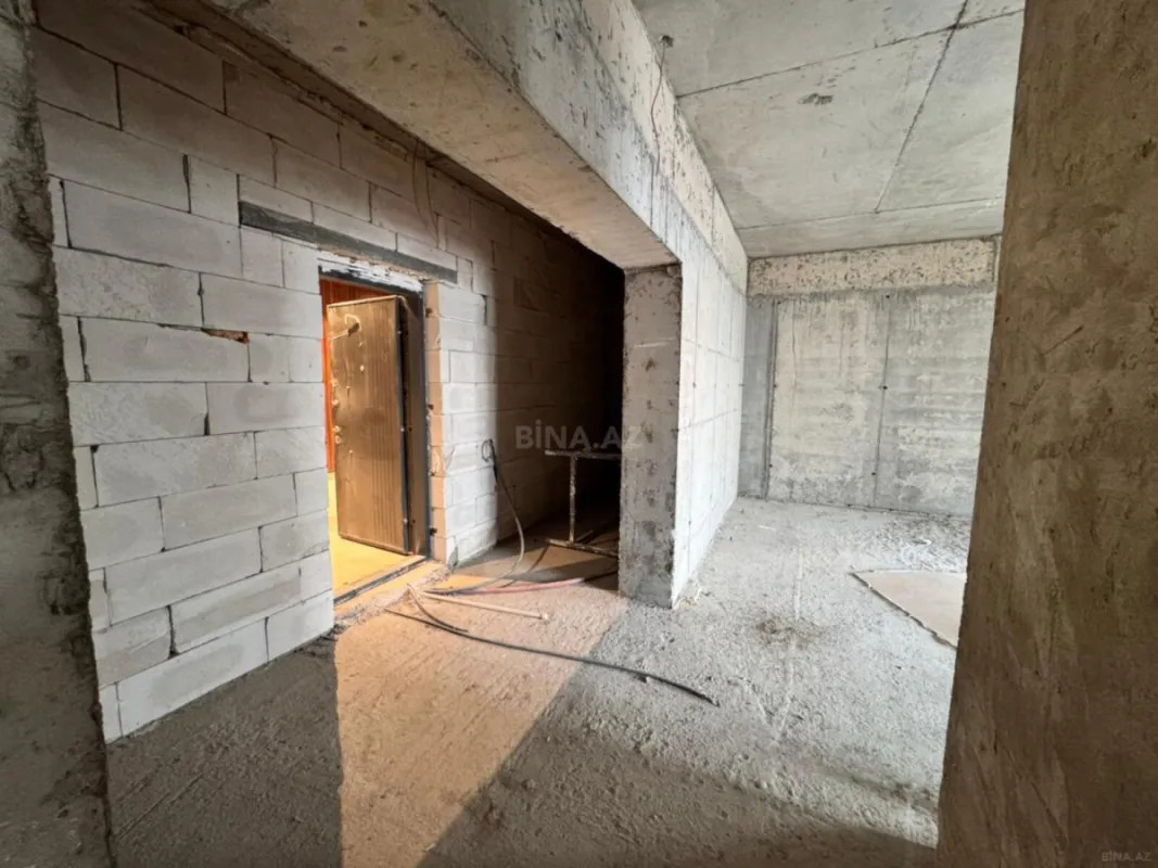 Satılır 2 otaqlı mənzil 90.5 m²