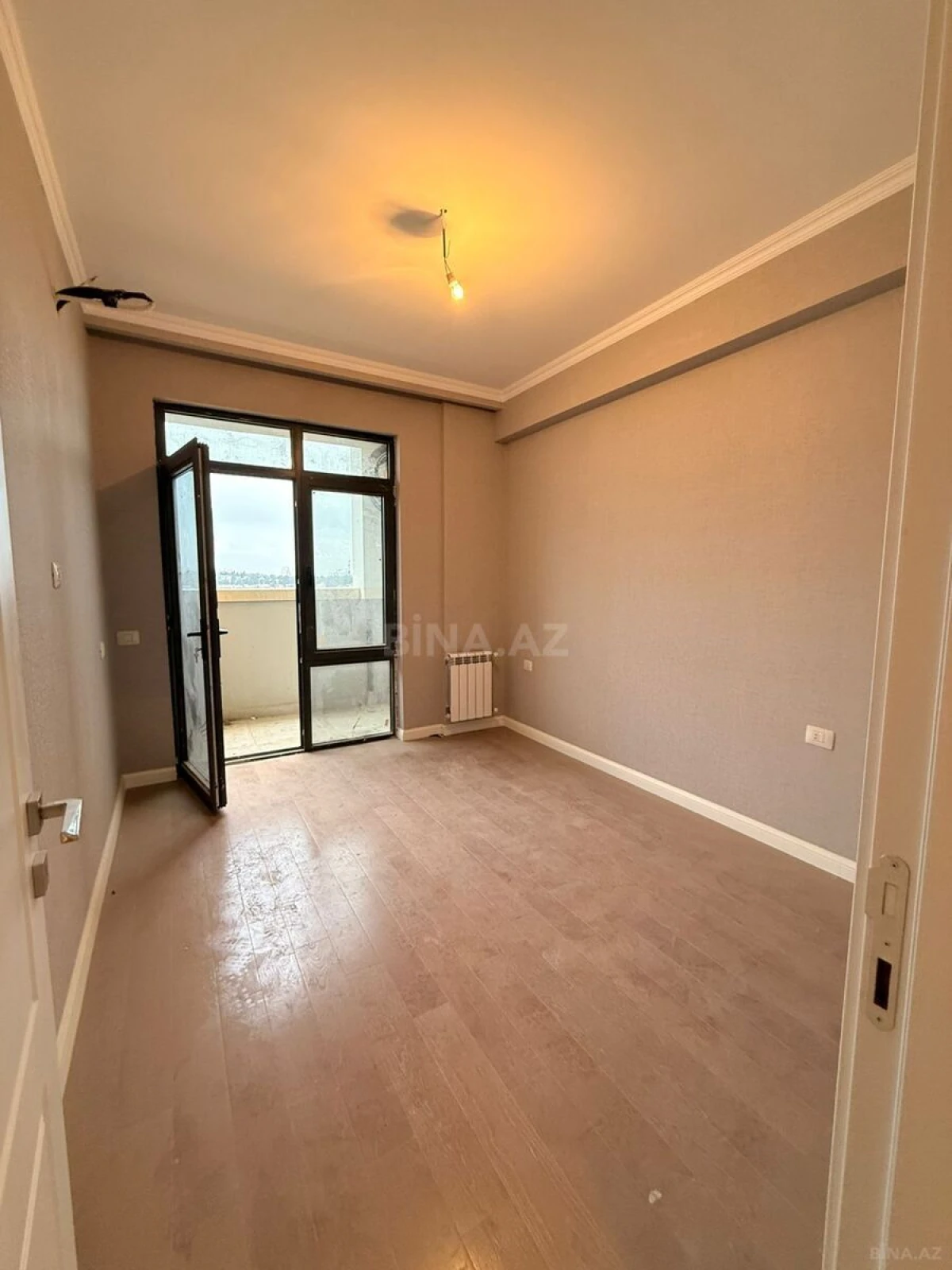 Satılır 2 otaqlı mənzil 49 m²