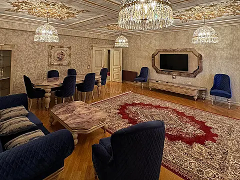 Kirayə verilir 3 otaqlı mənzil 150 m² — Bakı 3 otaq 150.00 m²