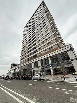 Satılır 3 otaqlı mənzil 163 m²