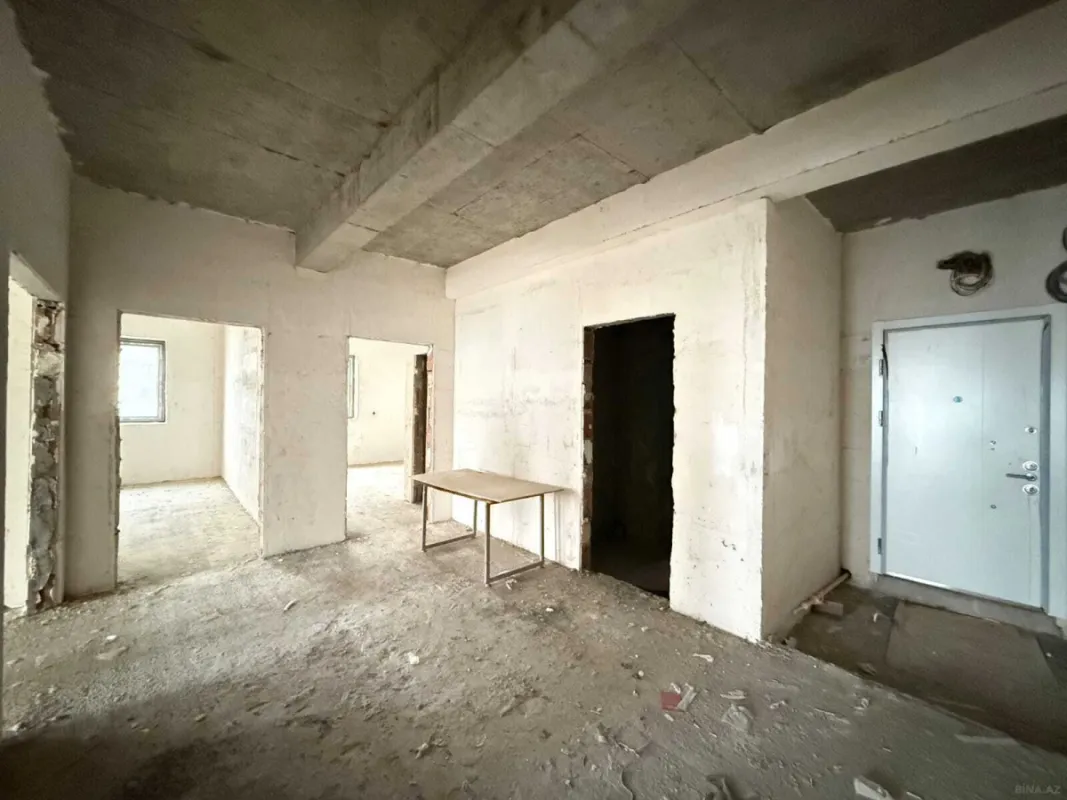 Satılır 3 otaqlı mənzil 163 m²