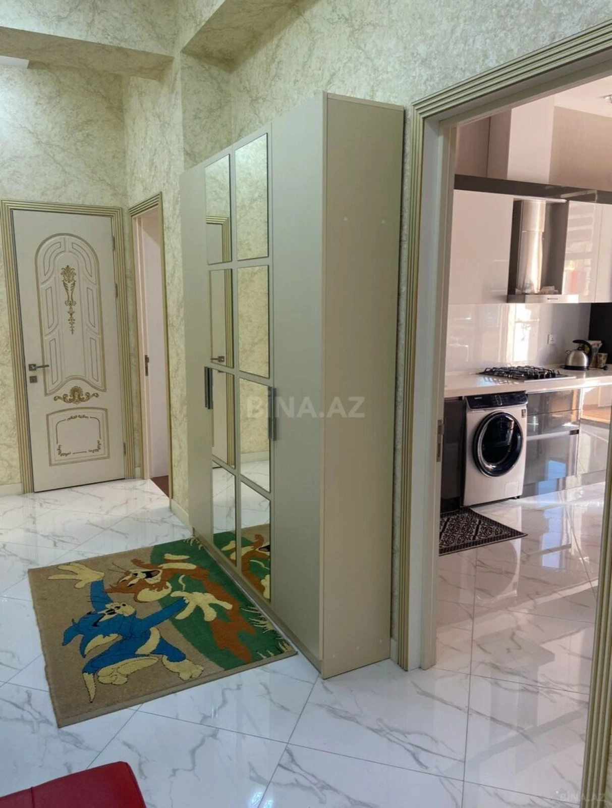 Kirayə verilir 2 otaqlı mənzil 90 m²