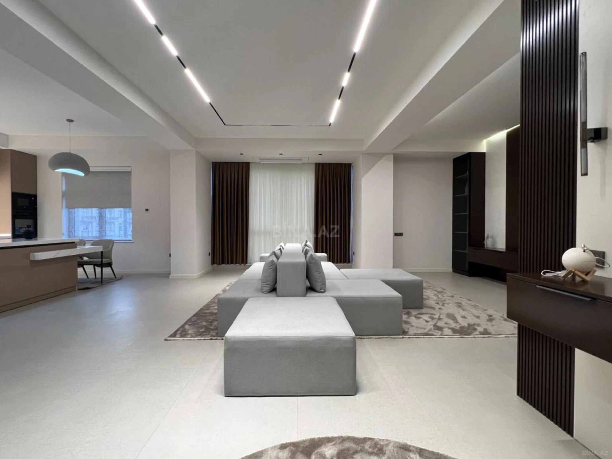 Kirayə verilir 4 otaqlı mənzil 232 m²