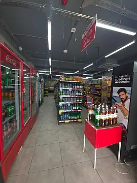 Satılır obyekt 900 m²