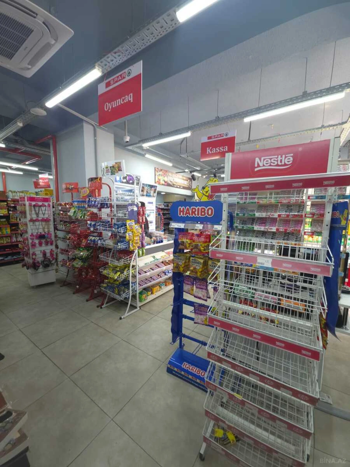 Satılır obyekt 900 m²