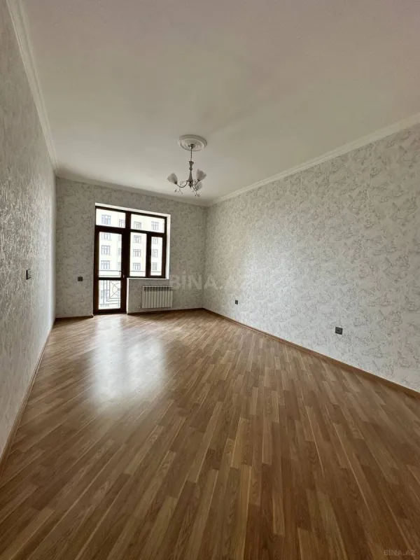 Satılır 2 otaqlı mənzil 102.5 m²